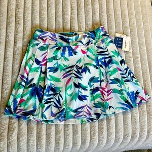 NWT Tommy Bahamas skort
